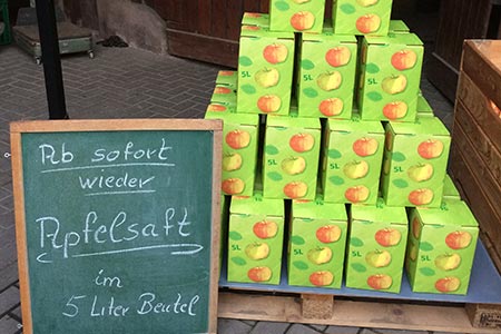 Frisch gepresster Apfelsaft